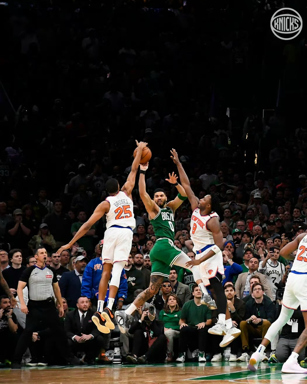 公牛绝杀尼克斯，詹姆斯关键制胜