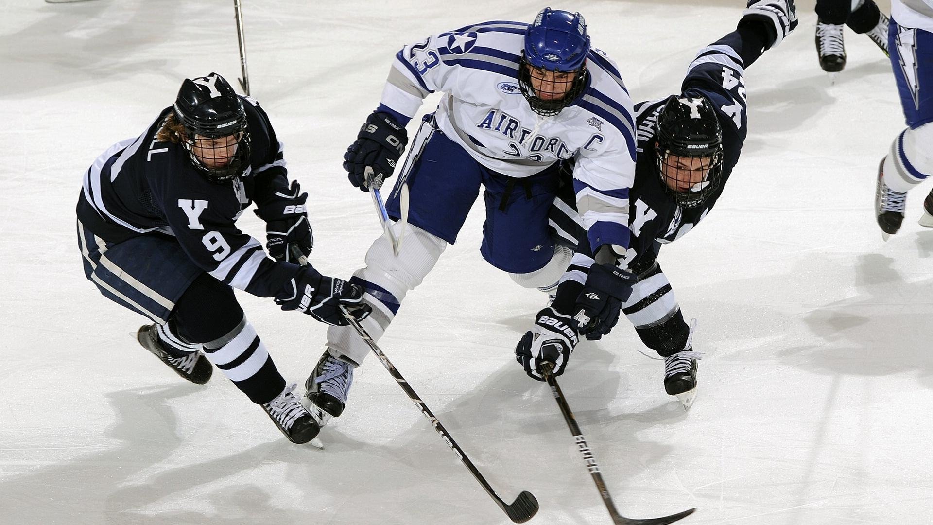 当公牛爆冷爵士，库里在暗处磨刀，季后赛的接管者从不相信剧本